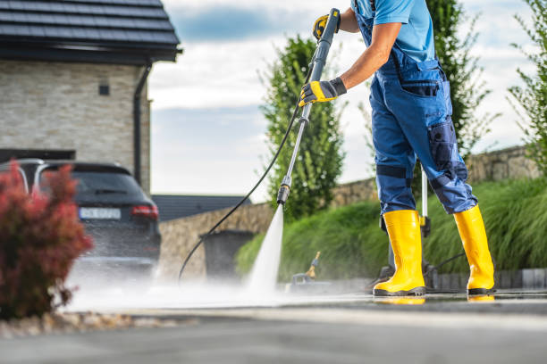 Best Pool Deck Cleaning  in Cross City, FL